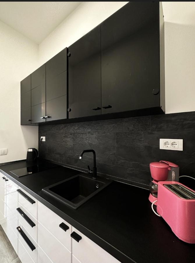 Studio Apartment, 5 Minutes To The Beach バール エクステリア 写真
